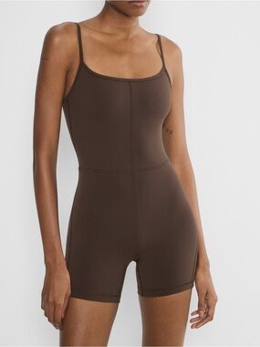 NWOT Aritzia WILFRED Romper